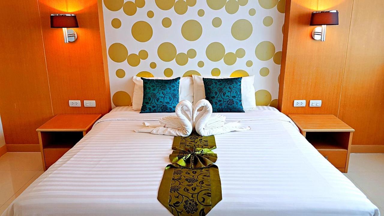 Green Harbor Hotel & Service Apartment Patong Exterior photo