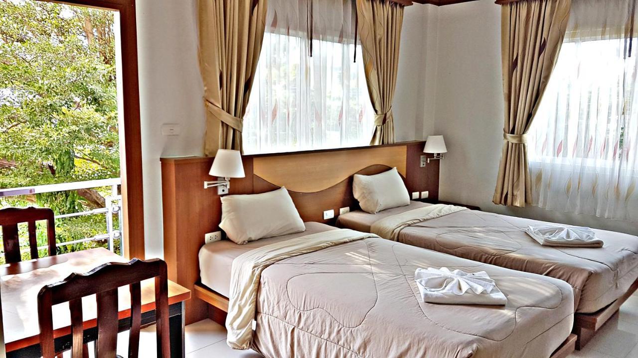 Green Harbor Hotel & Service Apartment Patong Exterior photo