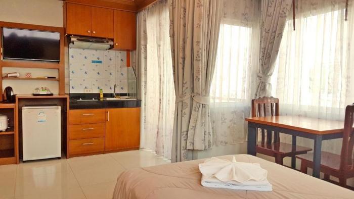 Green Harbor Hotel & Service Apartment Patong Room photo