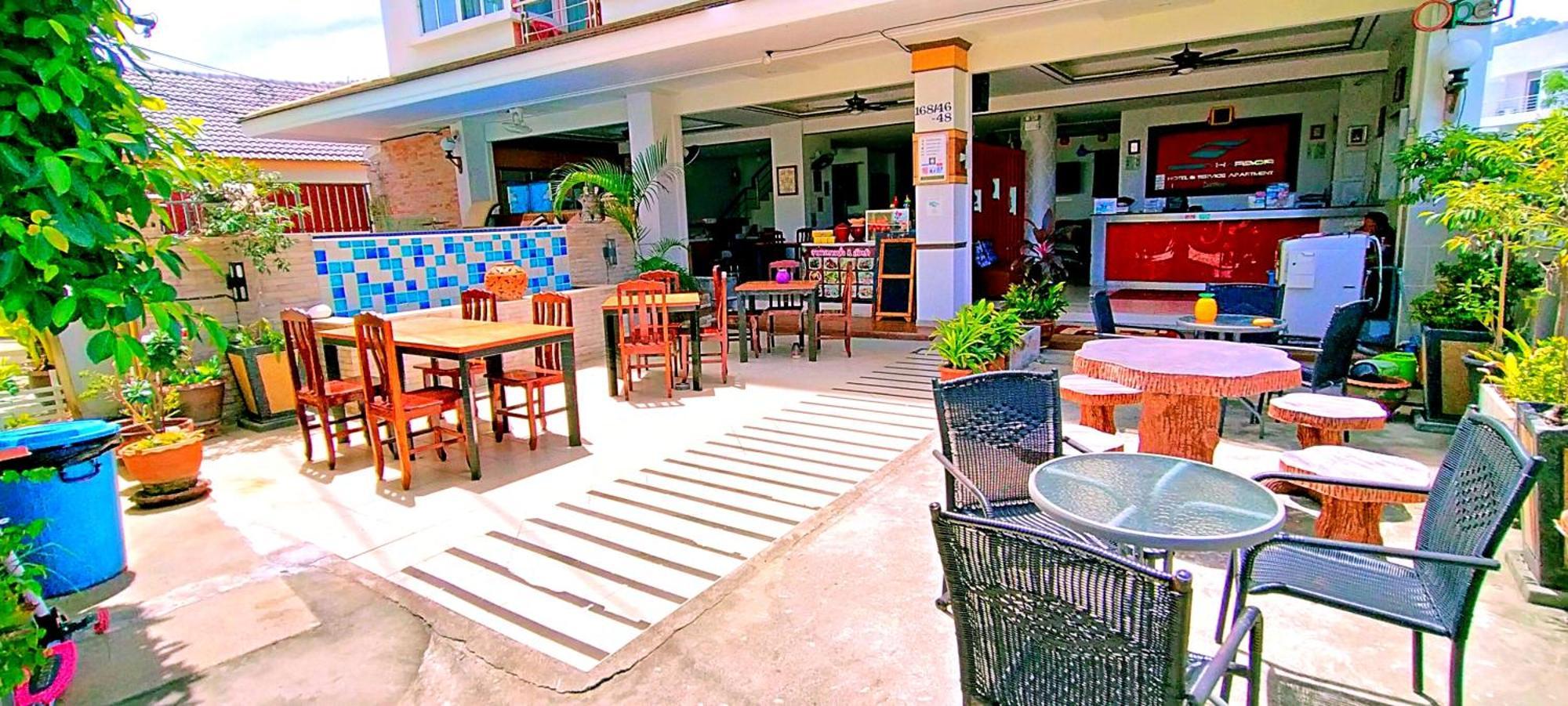 Green Harbor Hotel & Service Apartment Patong Exterior photo